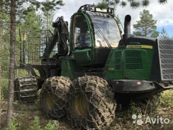 Форвардер John Deere 1210E