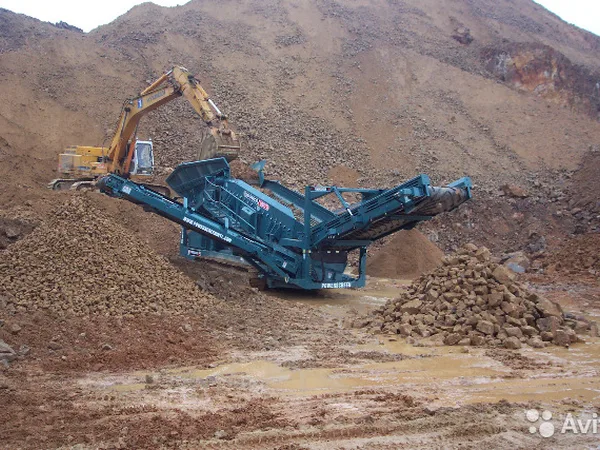 Грохот Powerscreen Warrior 1800