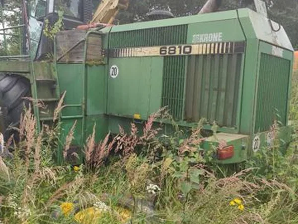 Кормоуборочный комбайн John Deere 6810
