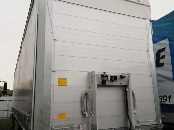 Тентованный полуприцеп Schmitz Cargobull
