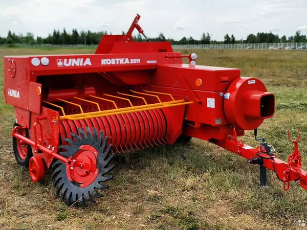 Пресс-подборщик UNIA Famarol Z-511