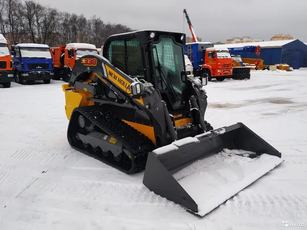 Гусеничный мини-погрузчик New Holland C338
