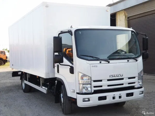 Изотермический фургон Isuzu NQR90L-M