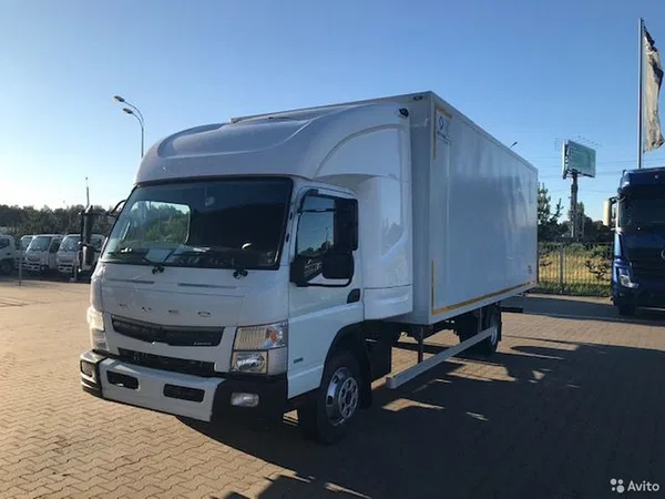 Промтоварный фургон Mitsubishi Fuso Canter TF