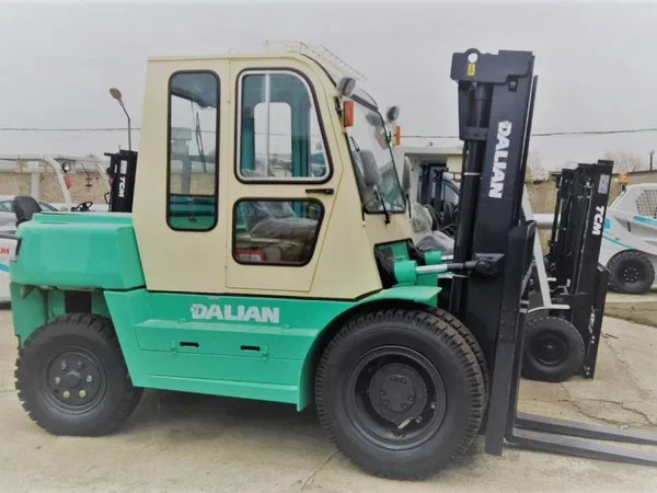 Вилочный погрузчик Dalian CPCD70AD
