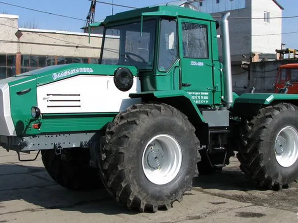 Трактор Слобожанец ХТА-208.1сх
