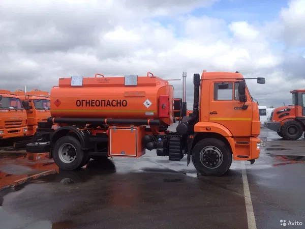 Бензовоз КамАЗ 43253-3010-69 4693А2 (АТЗ-8.5м3)