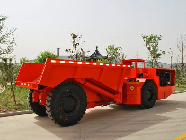 Подземный самосвал Atlas Copco UT-15