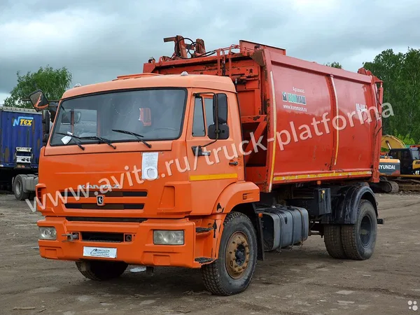 Мусоровоз КОММАШ Арзамас КО-440-7 на шасси КамАЗ 43253