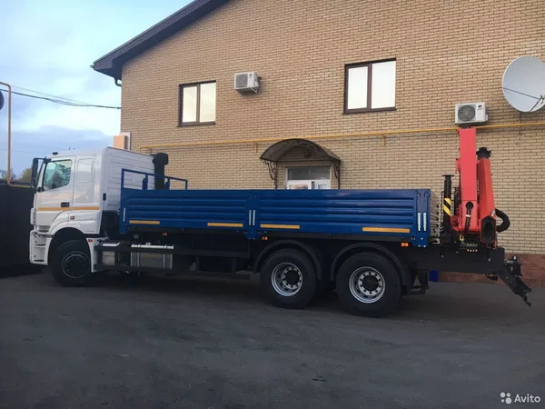 Бортовой грузовик с КМУ КамАЗ 65207-1002-87 с КМУ Inman IM-150N