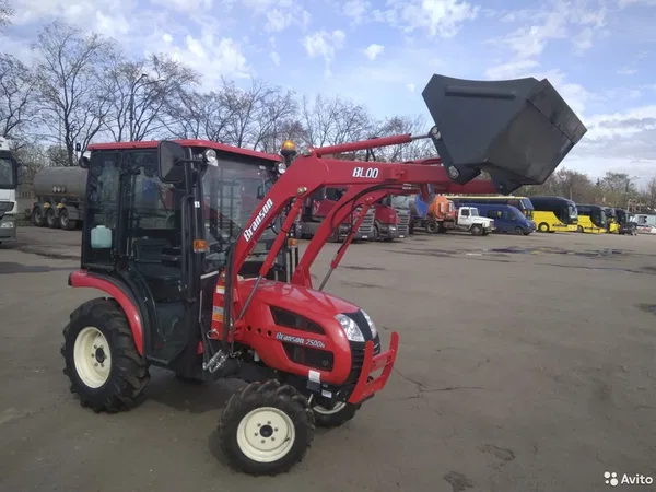 Мини-трактор Branson 2500H