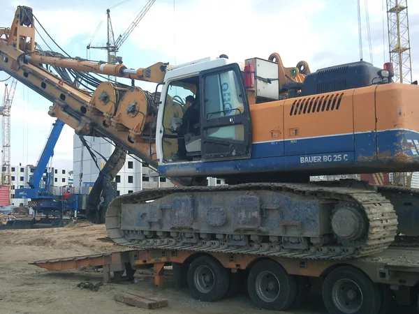 Буровая установка Bauer BG 25 C