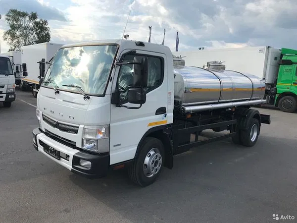 Автоцистерна Mitsubishi Fuso Canter TF Молоковоз