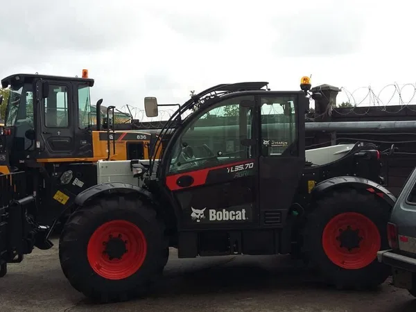 Телескопический погрузчик Bobcat TL35.70