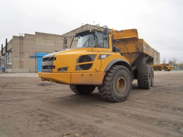 Сочлененный самосвал Volvo A40F