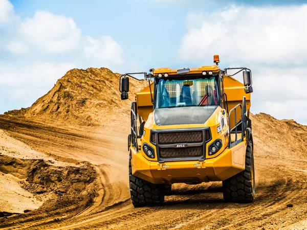 Сочлененный самосвал BELL B30E
