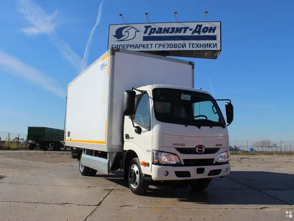 Изотермический фургон Hino 300