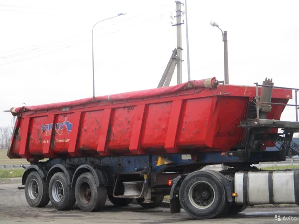 Самосвальный полуприцеп Schmitz Cargobull