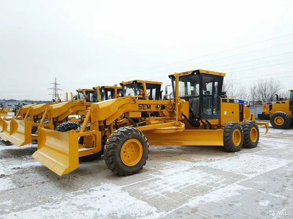 Автогрейдер SEM 922 AWD