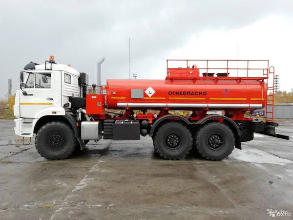 Бензовоз КамАЗ 43118 АТЗ