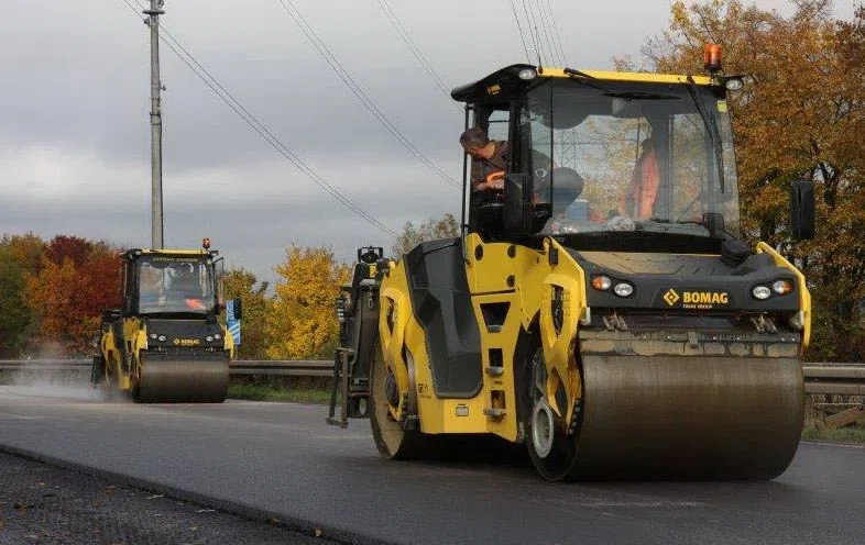 Двухвальцовый каток Bomag