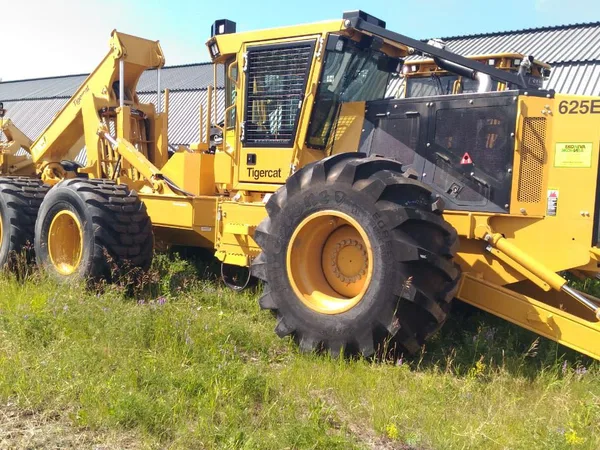 Трелёвочный трактор Tigercat 625