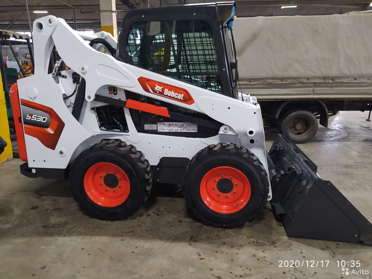 Мини-погрузчик Bobcat S530
