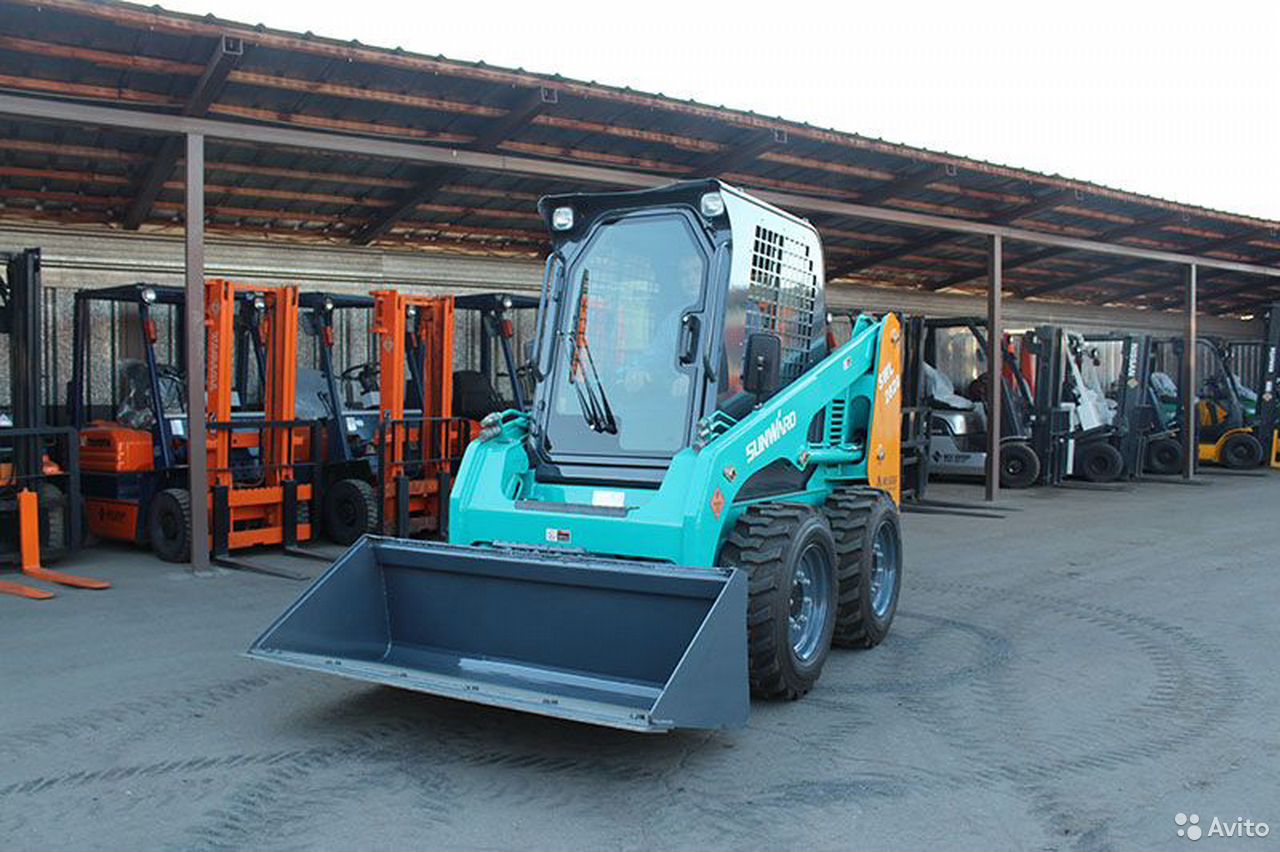 Мини-погрузчик Sunward SWL2820