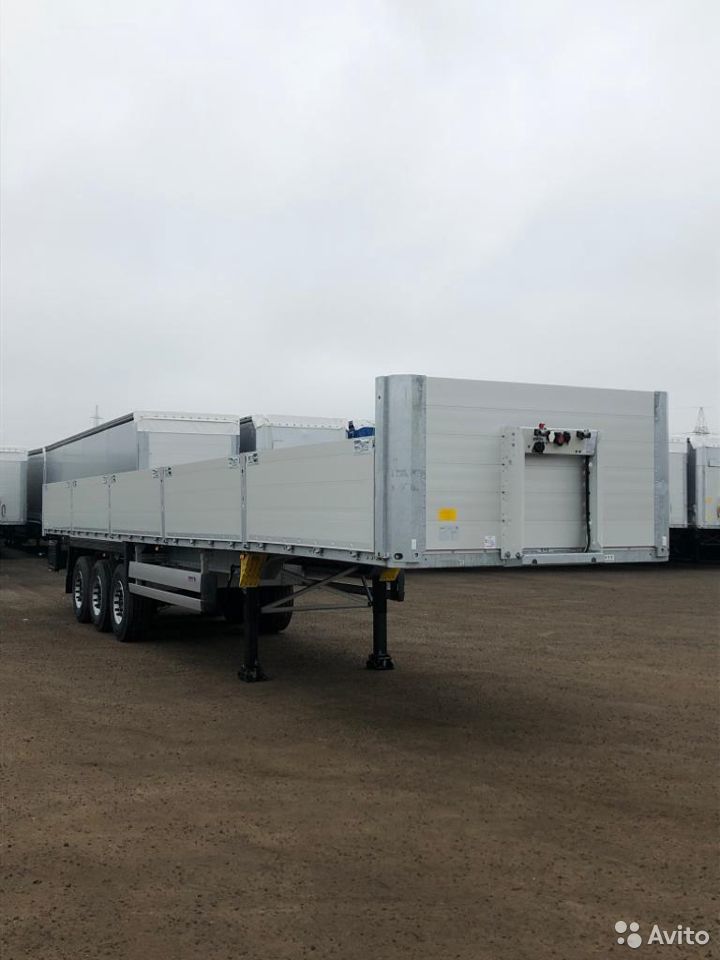 Бортовой полуприцеп Schmitz Cargobull SCS 2021