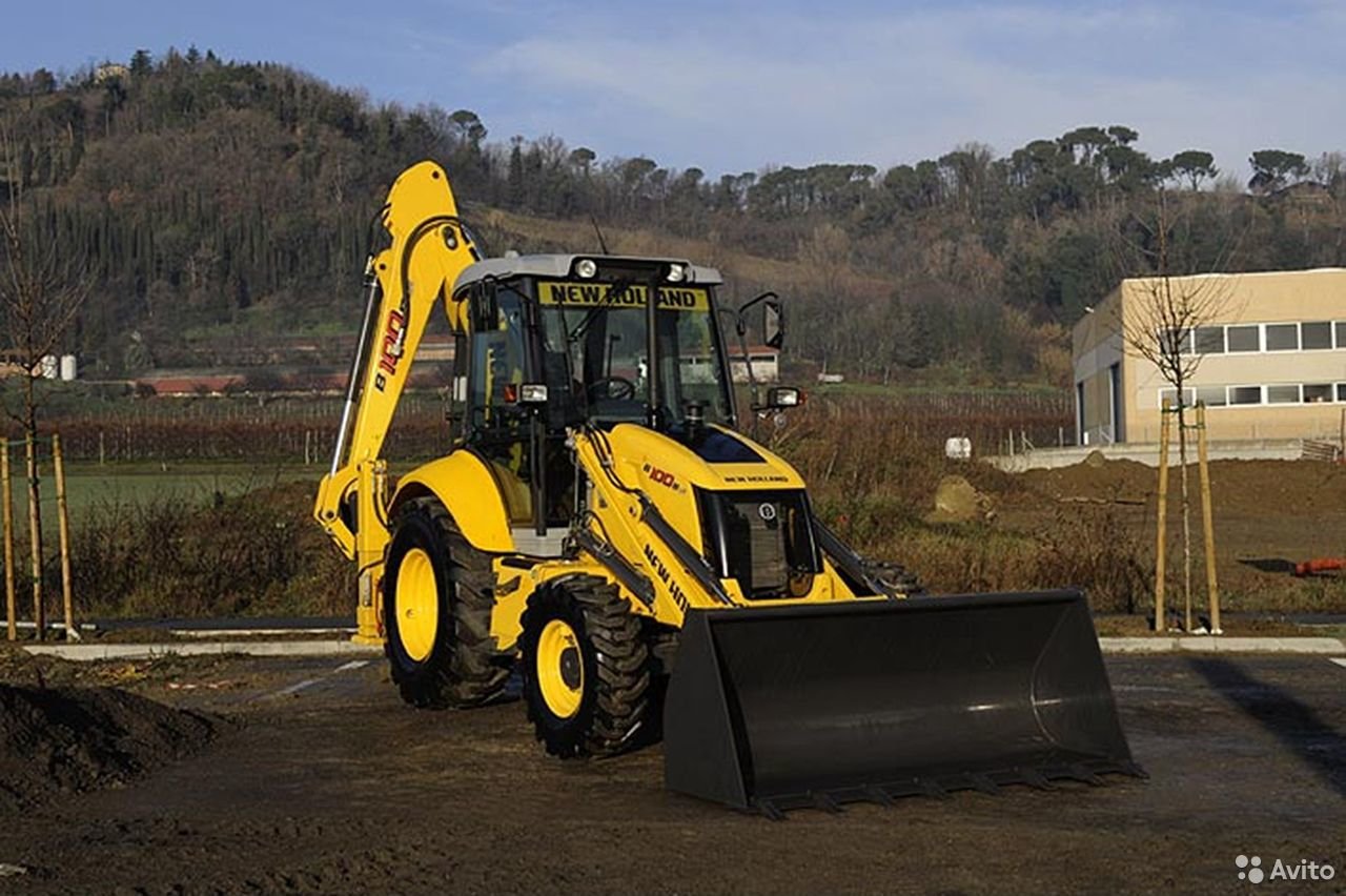 Экскаватор-погрузчик New Holland B100B