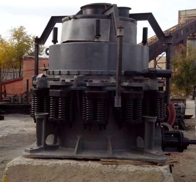 Конусная дробилка РудМашКонструкция КСД-1200Т
