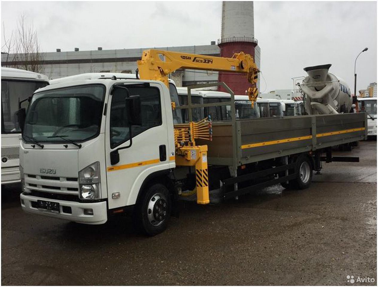Бортовой грузовик с КМУ ISUZU NPR75L-M с КМУ Soosan SCS334 Std