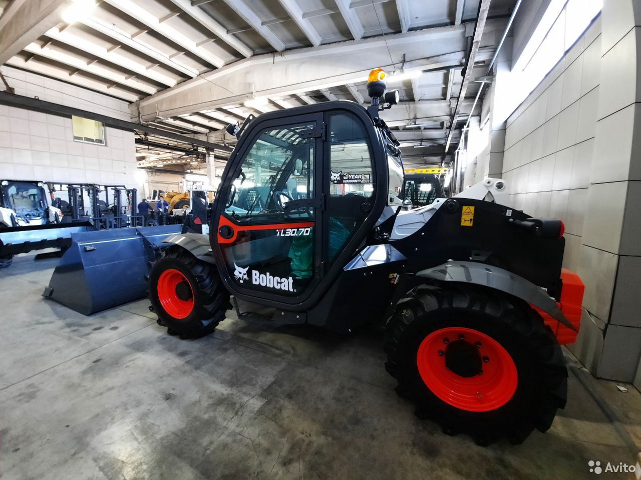 Телескопический погрузчик Bobcat TL30.70