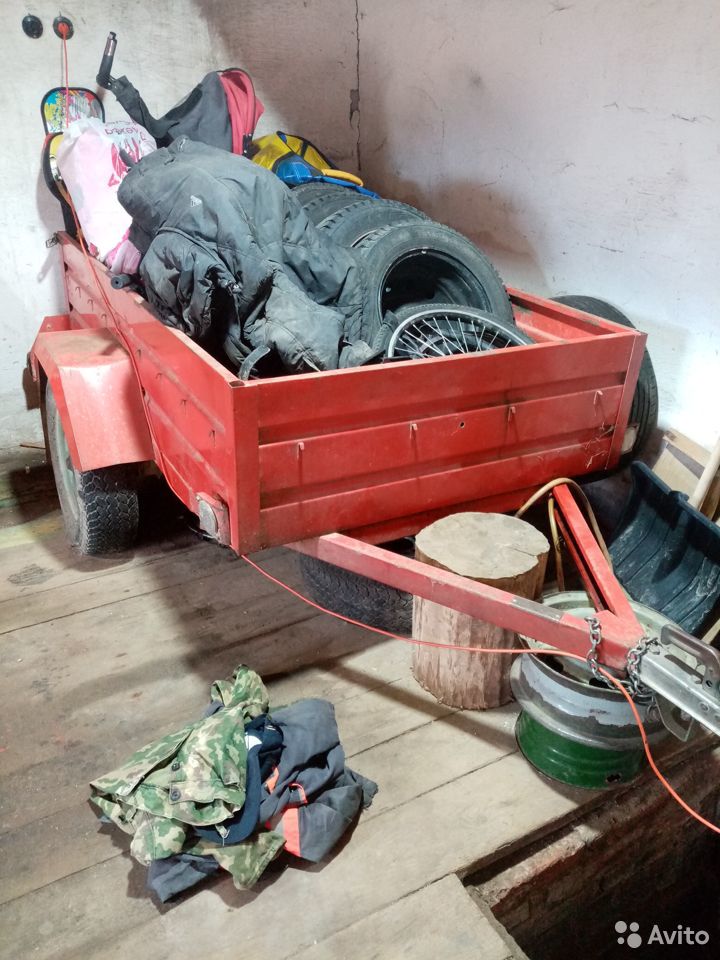 Легковой бортовой прицеп