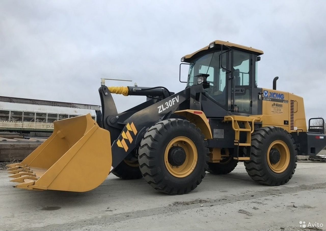 Фронтальный погрузчик XCMG ZL30FV
