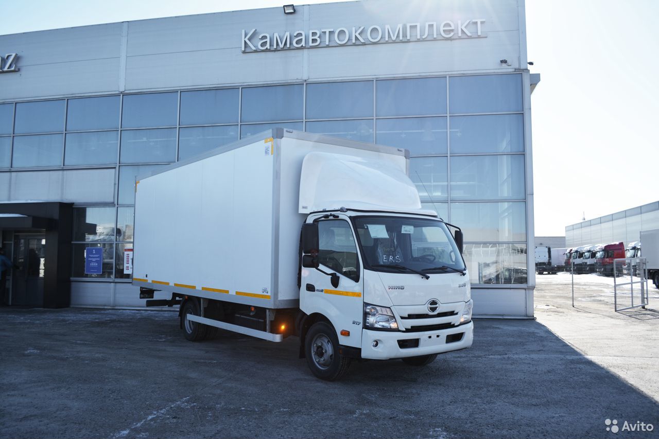 Изотермический фургон Hino 300 (730)