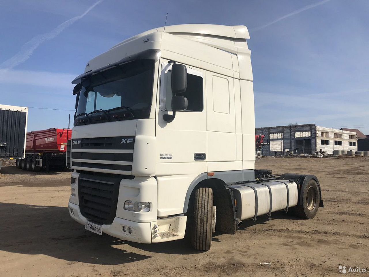 Седельный тягач DAF XF 105.460