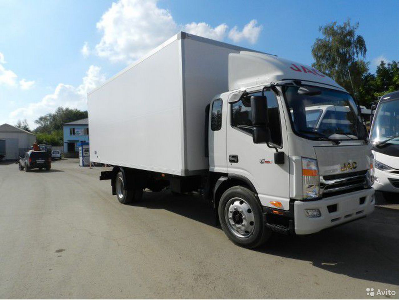 Изотермический грузовик JAC N120