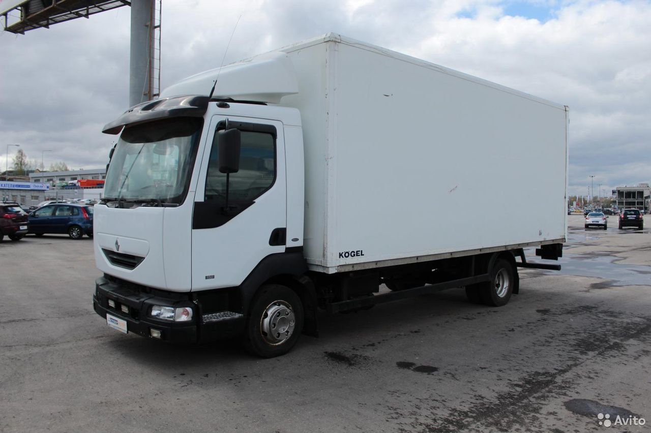Грузовой фургон Renault Midlum
