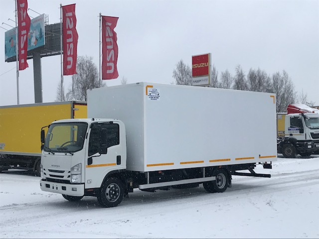 Рефрижераторный фургон Isuzu ELF NQR 90 L-L
