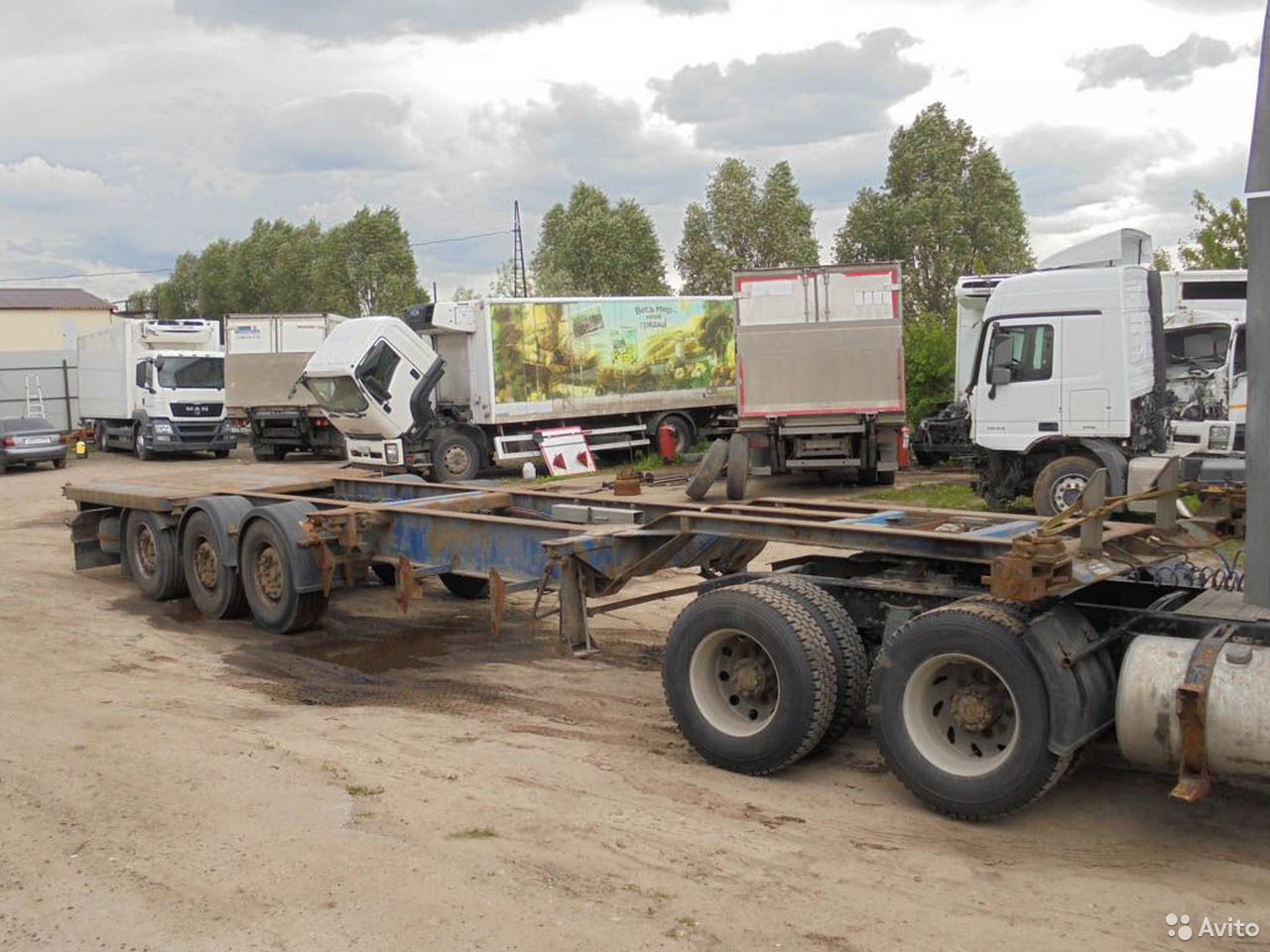 Полуприцеп контейнеровоз Renders Trailers N4TG31-E