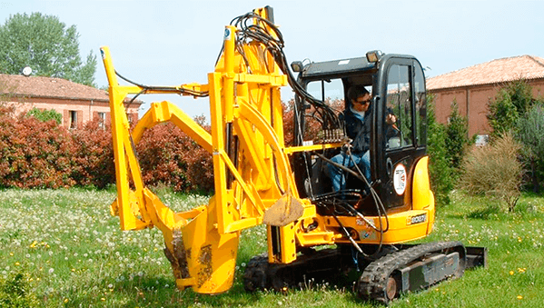 Пересадчик деревьев JCB B-700