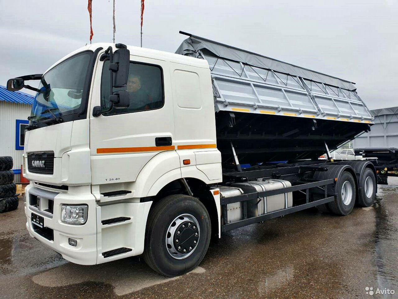 Зерновоз КамАЗ 65207