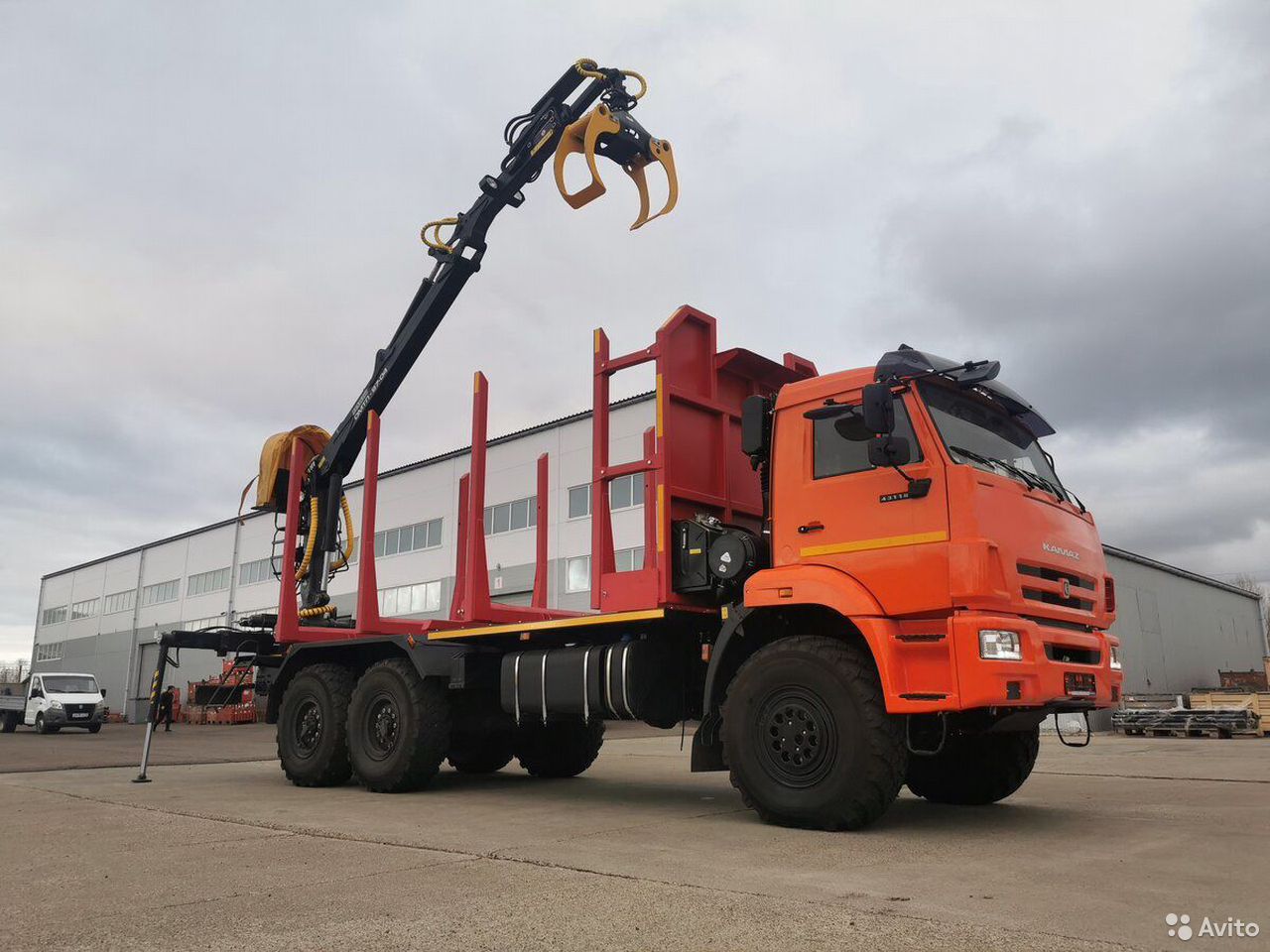 Сортиментовоз КамАЗ 43118 с ГМУ Palfinger VM10L74