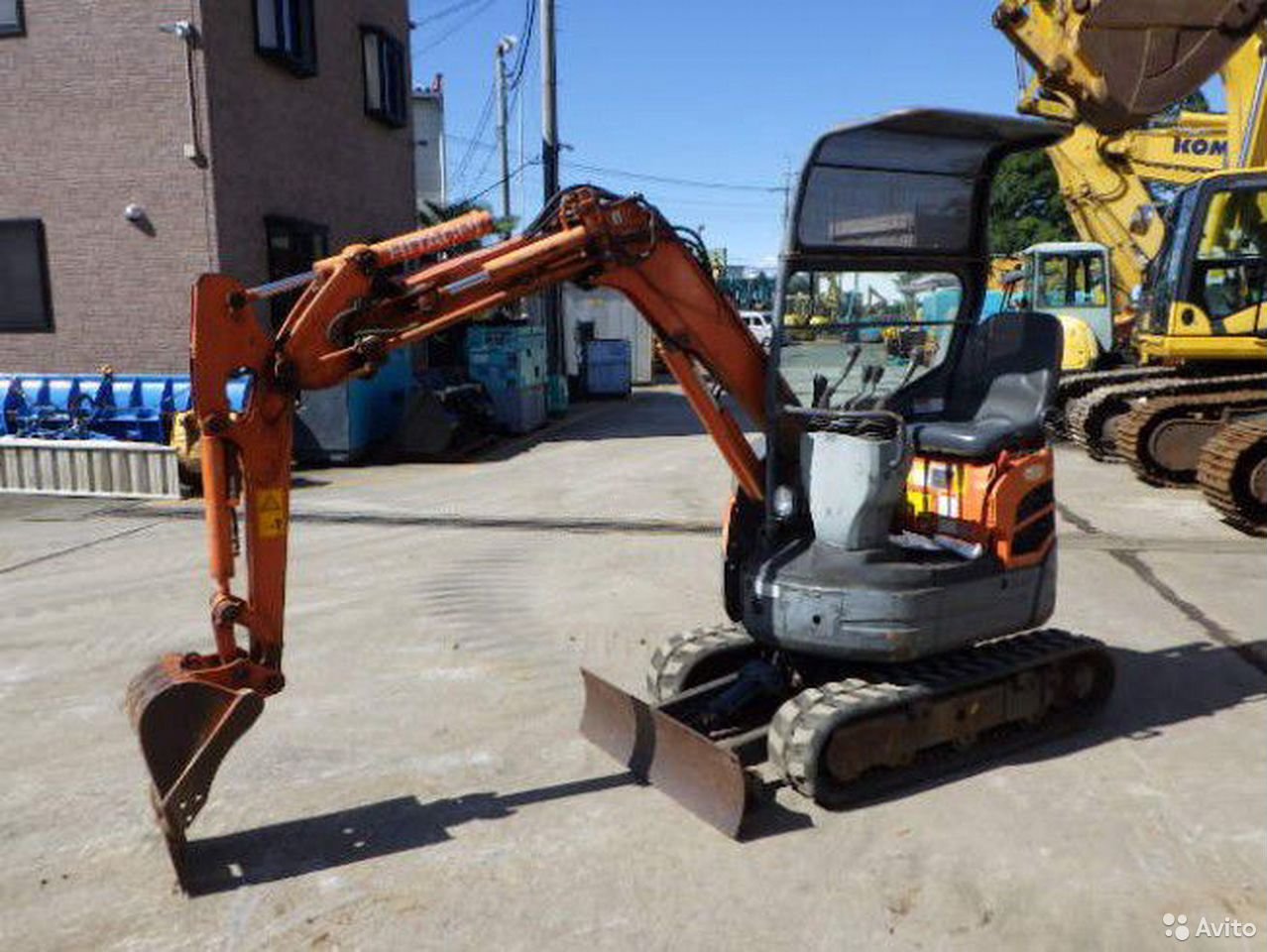 Мини-экскаватор Hitachi ZX15UR