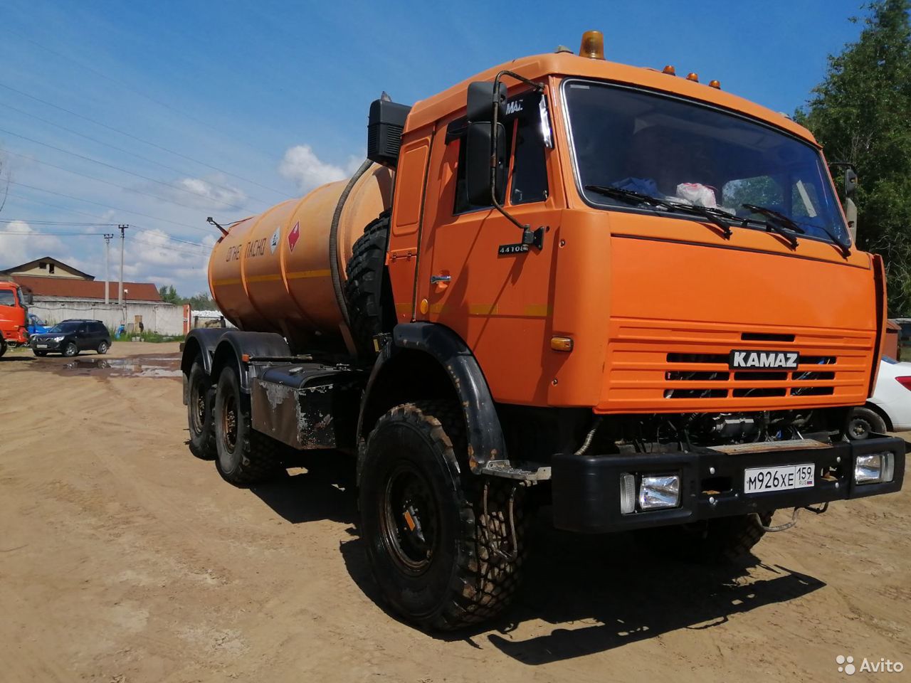 Вакуумная машина КамАЗ 44108-10 АКН-10