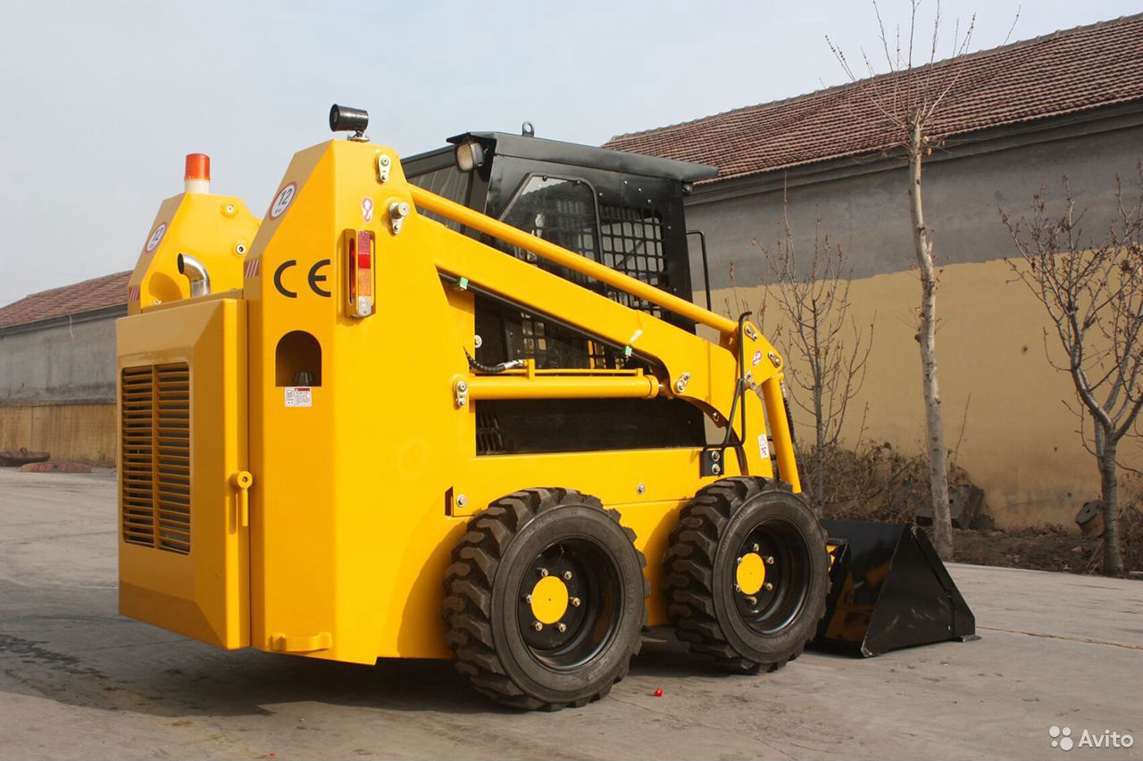Мини-погрузчик Bull SL700