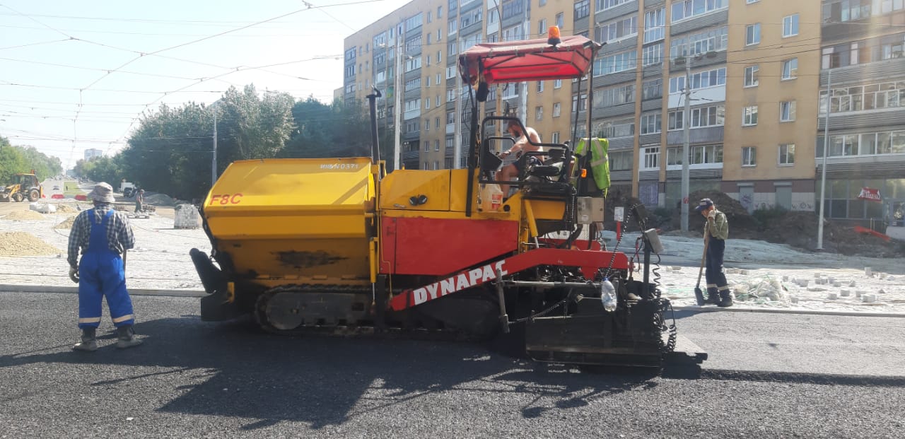 Асфальтоукладчик Dynapac F8C