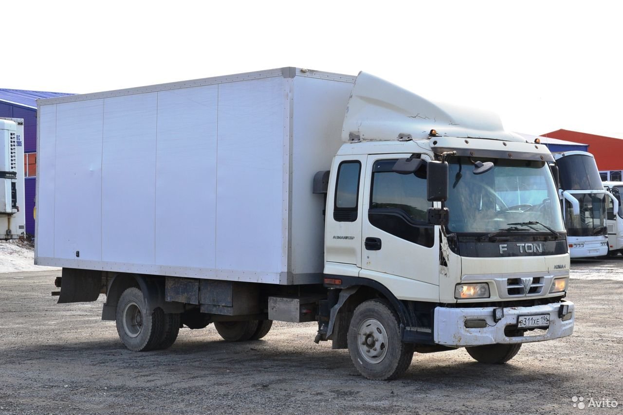 Промтоварный фургон Foton Auman1093