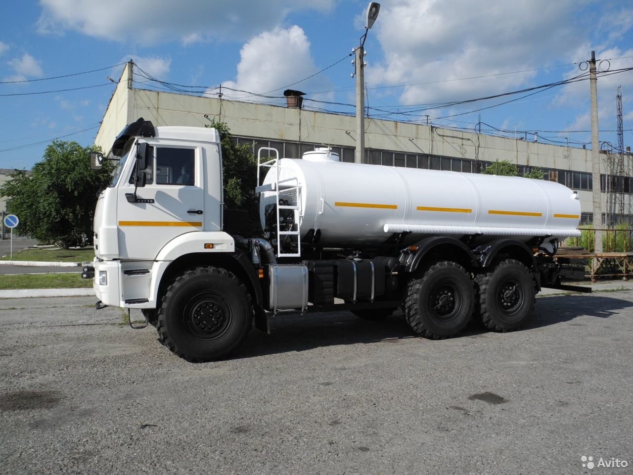 Автоцистерна КамАЗ 43118 АЦПТ-9,5